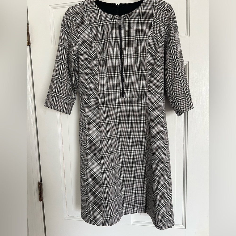 Elie Tahari Black & White Plaid Women’s A-Line Dress with zipper - Size 8